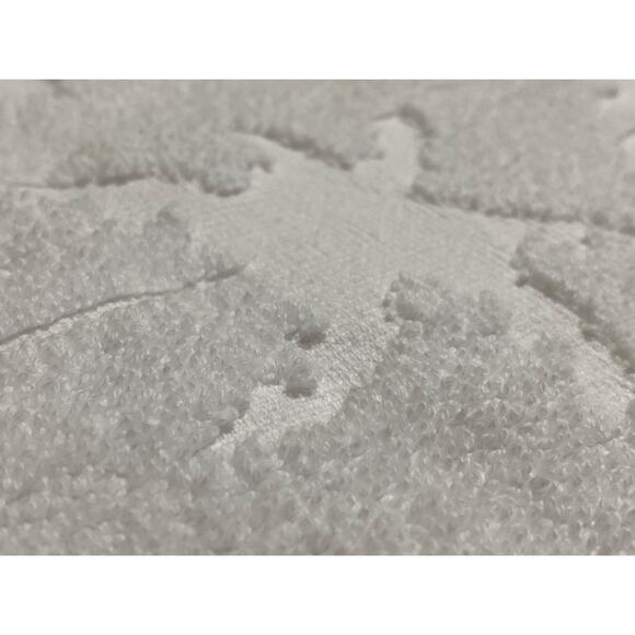 Lilly Pulitzer White Cotton hand towel 17x30 Palm tree embossed - Picture 8 of 10